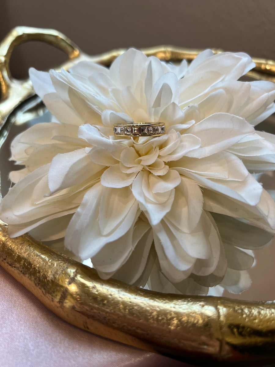 Paris Elegance Ring