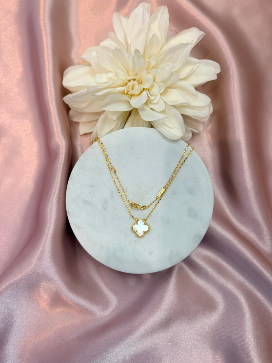 White Blossom Cadena